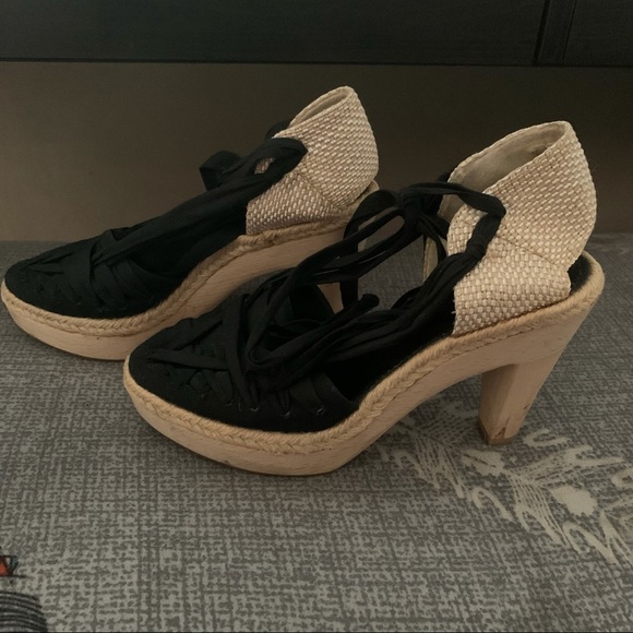 Stella McCartney Heels - Picture 3 of 7